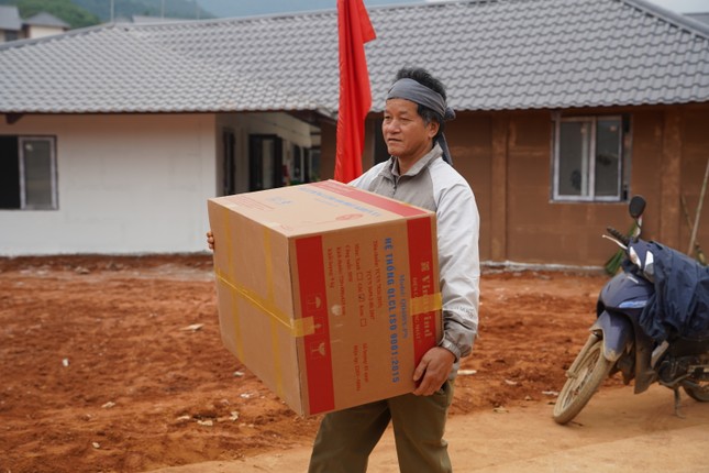 Người dân Làng Nủ chính thức nhận nhà mới, kỳ vọng về ngôi làng hạnh phúc- Ảnh 3.