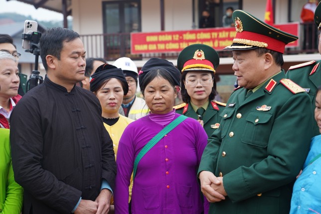 Người dân Làng Nủ chính thức nhận nhà mới, kỳ vọng về ngôi làng hạnh phúc- Ảnh 16.