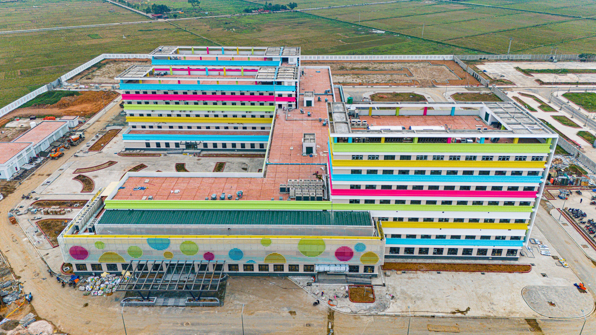 Ngắm 2 bệnh viện Trung ương trị giá 1.500 tỷ sắp đi vào hoạt động ở Hà Nội- Ảnh 10.