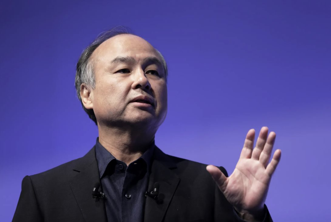 Masayoshi Son học tập Elon Musk, đặt cược 100 tỷ USD vào ông Donald Trump bất chấp tài sản chỉ có 33 tỷ USD, có thể phải đi vay nợ và bán tháo cổ phiếu- Ảnh 1.