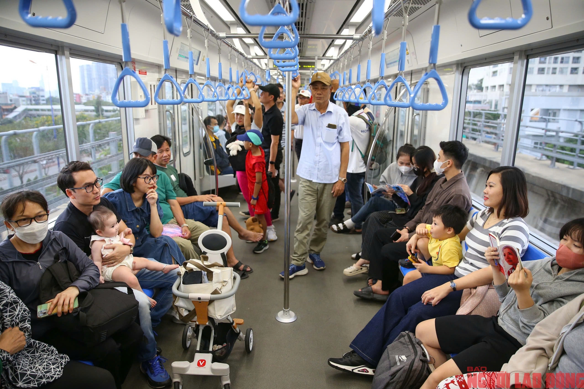 Giới trẻ TP HCM sau 1 ngày bỏ xe máy, chọn metro đi học, đi làm- Ảnh 11.