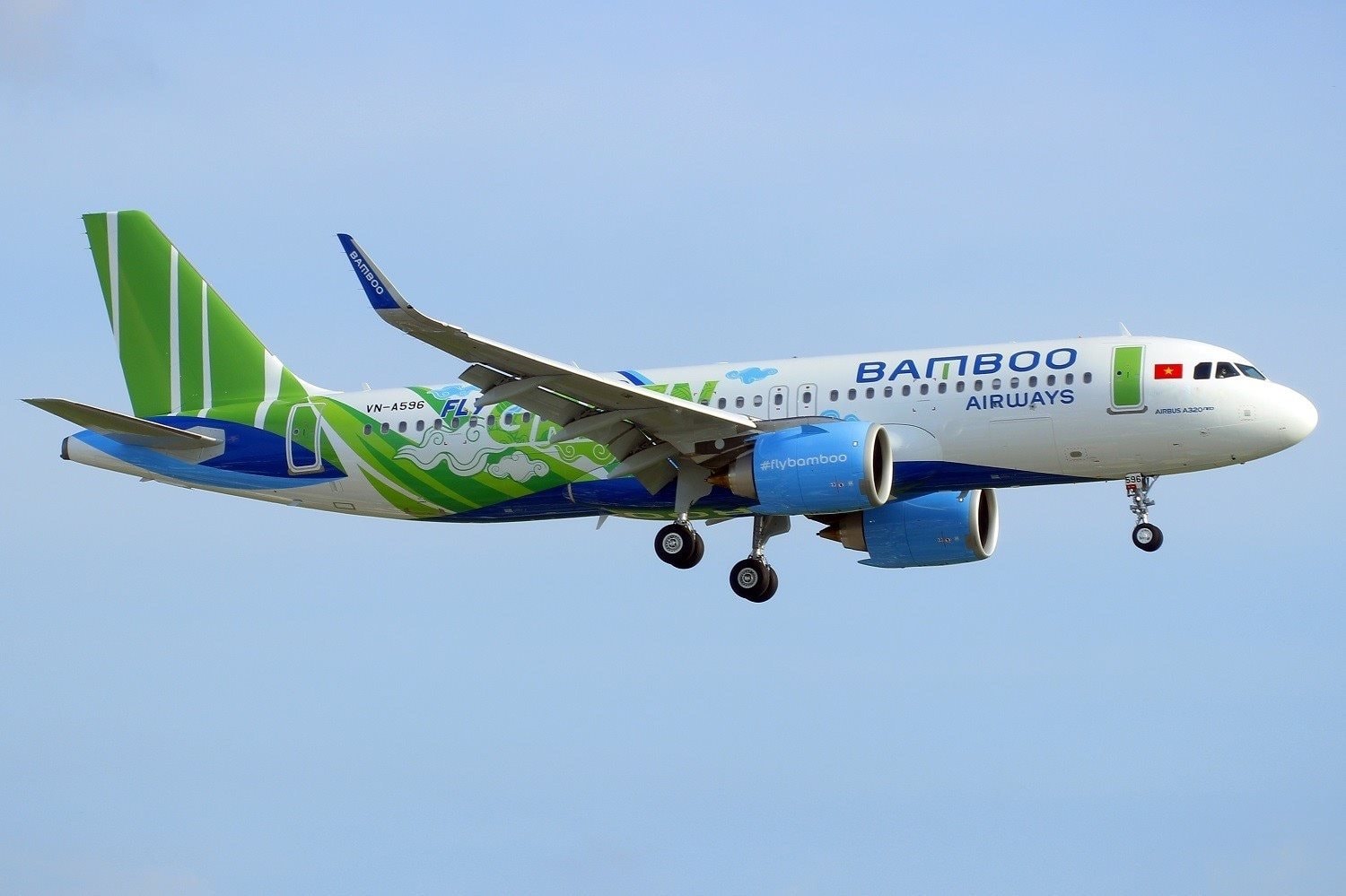 Bamboo Airways tăng tốc trở lại bầu trời: Nối lại đường bay TP.HCM – Phú Quốc, đạt tỷ lệ bay đúng giờ rất cao- Ảnh 2.