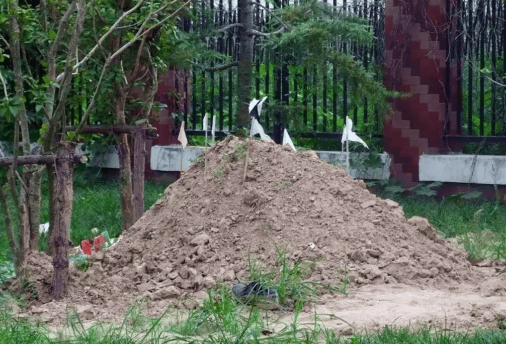 Cuộc sống của những người thường xuyên đi viếng mộ khác với những người 