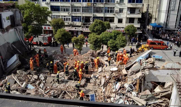 Thuê 2 tầng kinh doanh nhưng đập tường chịu lực để mở rộng không gian, ai ngờ làm sập cả tòa nhà: 9 người bị cưỡng chế hình sự- Ảnh 2.