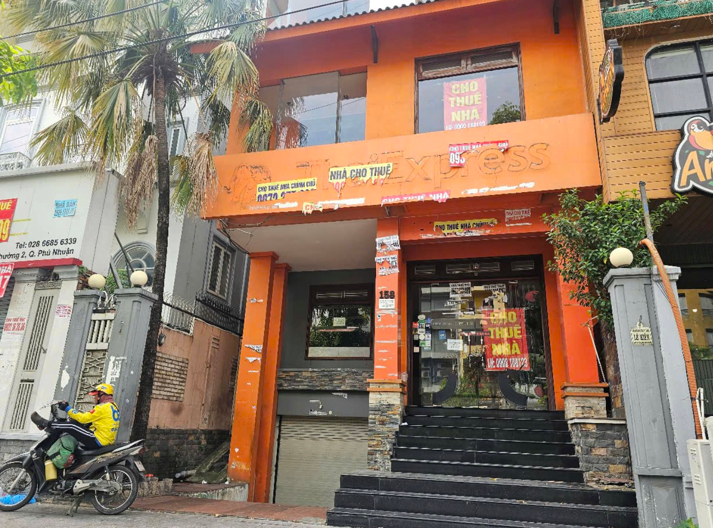 Hàng quán tại Tp.HCM thi nhau đóng cửa, trả mặt bằng: Chủ chuỗi nhà hàng và cà phê chỉ ra cách sinh tồn hàng tháng- Ảnh 1.