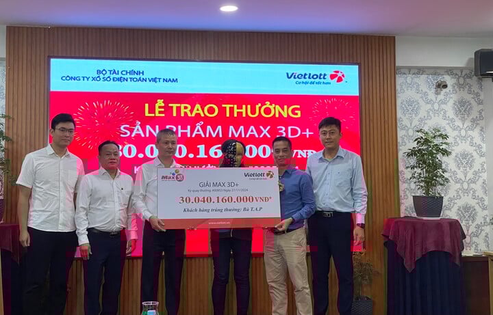 Tìm ra người trúng giải 135 tỷ đồng Vietlott tối Noel- Ảnh 2.