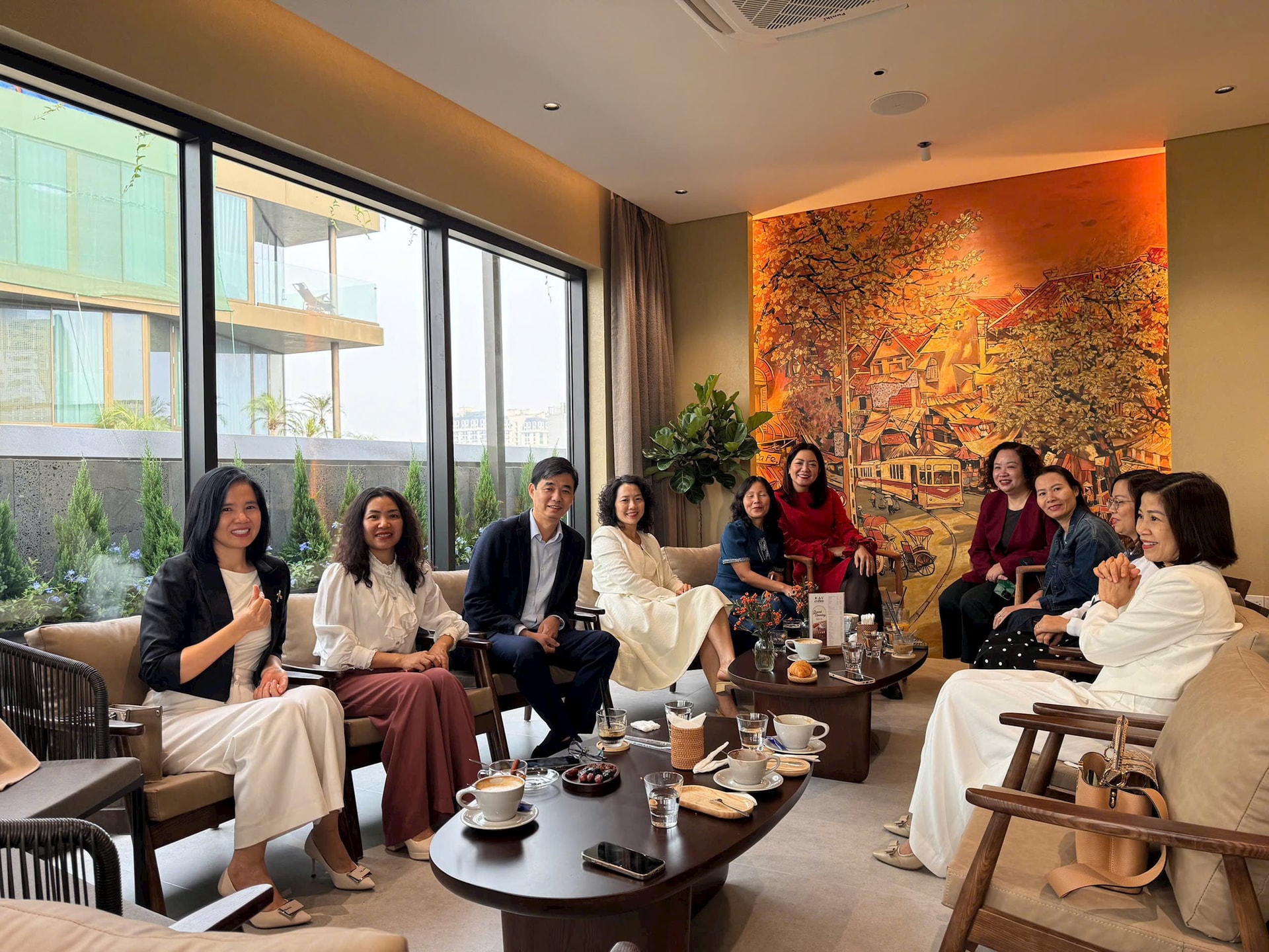 Hòa Phát của tỷ phú Trần Đình Long vừa bất ngờ mở quán cà phê, lấy tên H.A.Y- Ảnh 2.