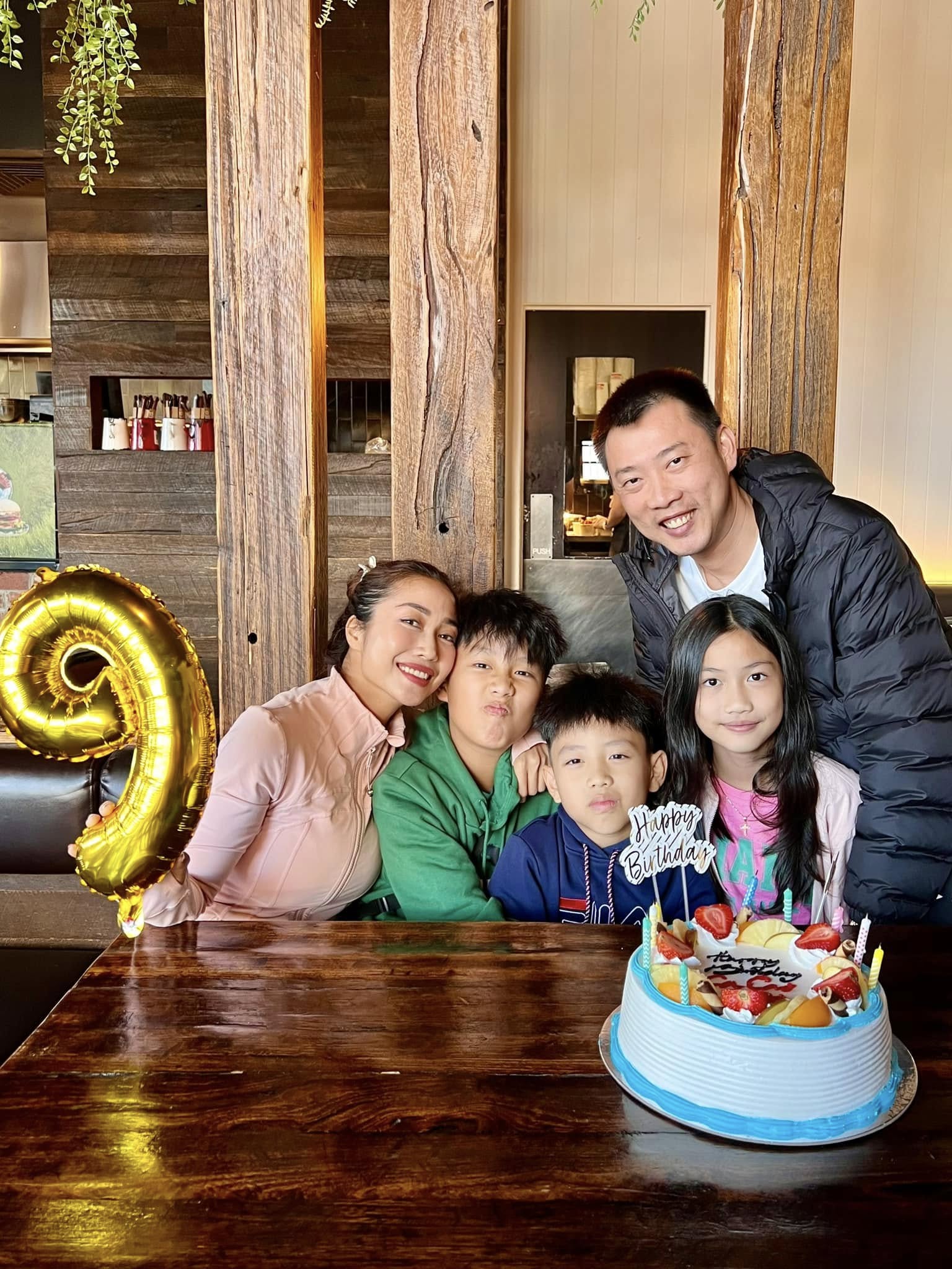 Nữ NSƯT xinh đẹp bỏ Úc về nước sau 1 năm vì "ngụp lặn" trong vất vả, thấy ở Việt Nam rất sướng- Ảnh 5.