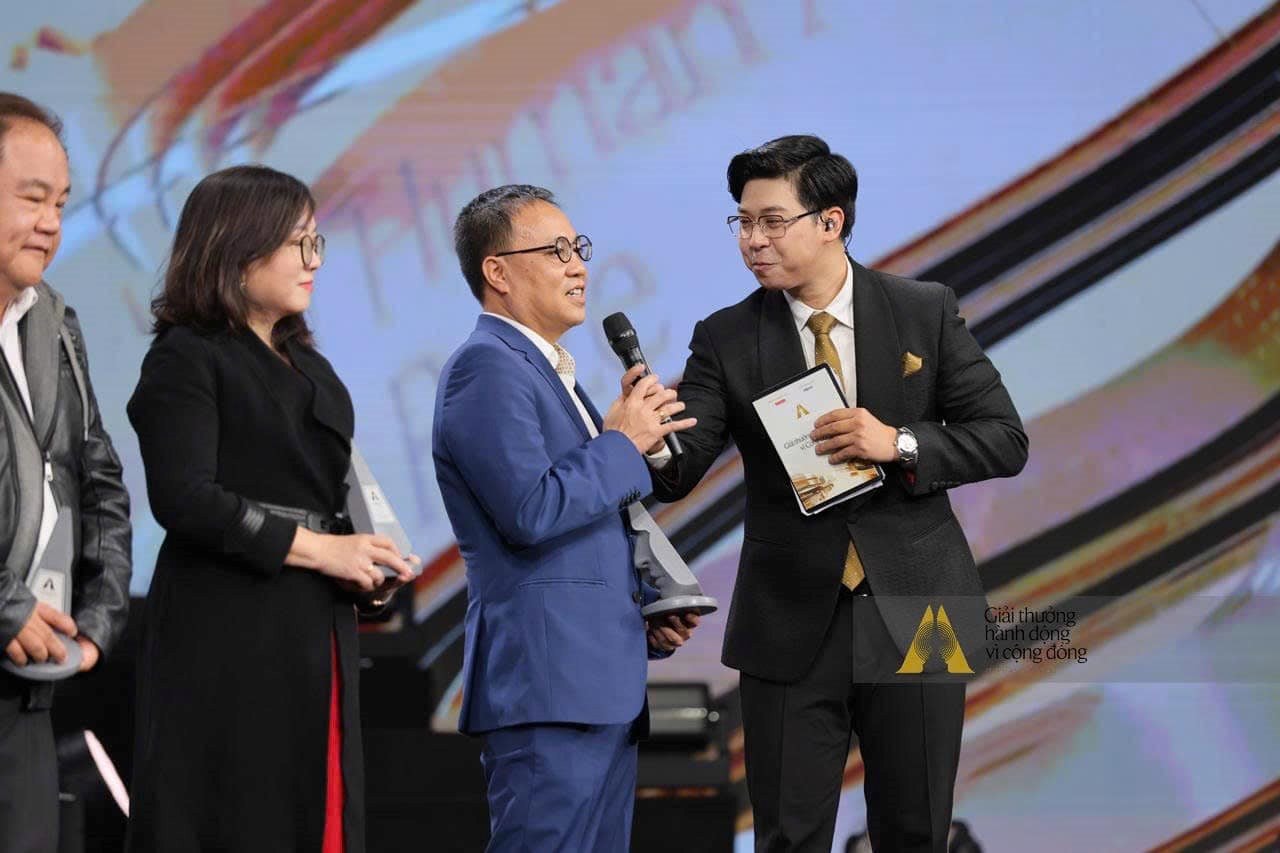 "Chuyên gia Colombia nói với tôi: Cà phê Arabica Sơn La tuyệt vời thế này mà bán rẻ là có lỗi với đất trời"- Ảnh 2.