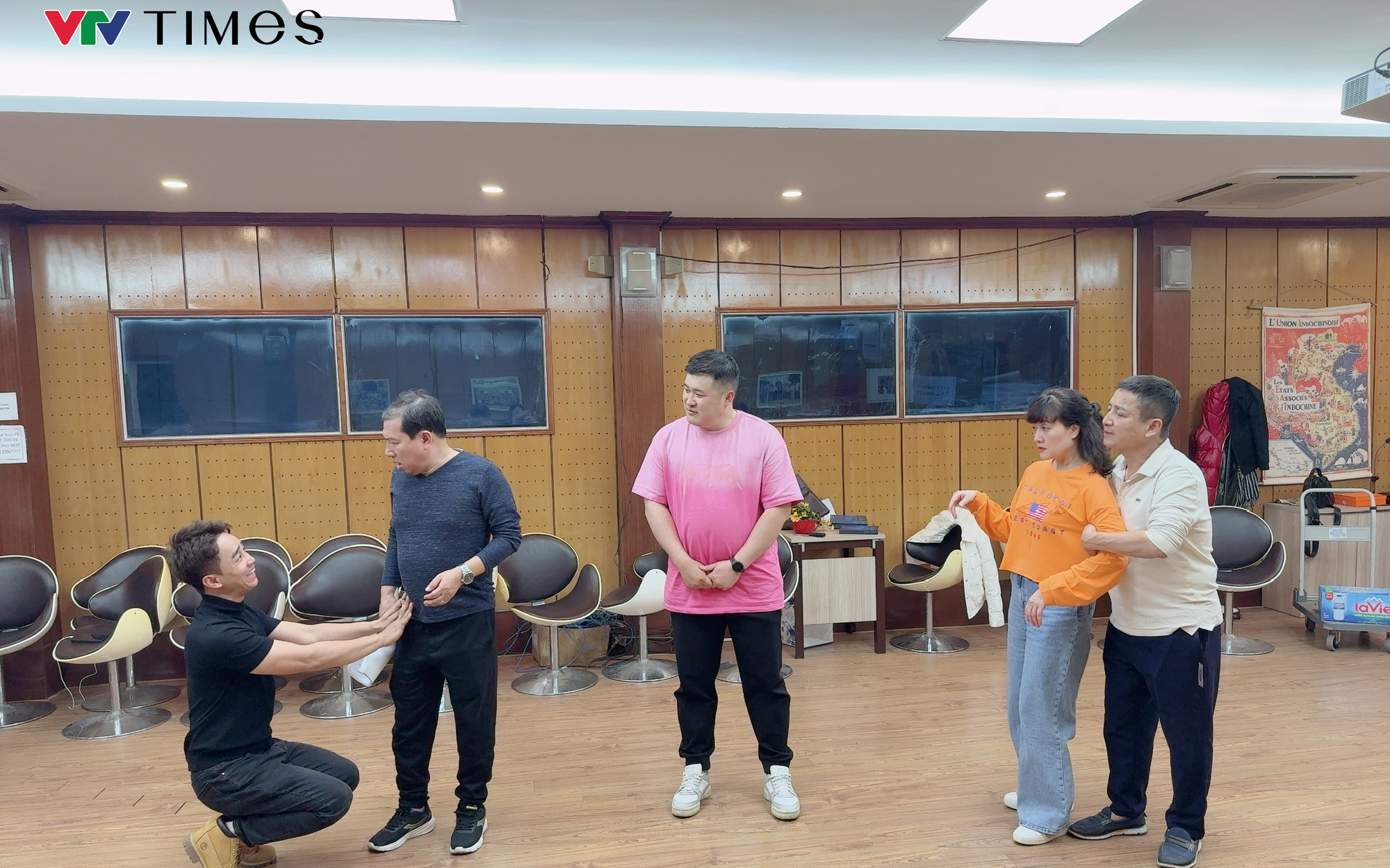 Táo quân 2025 hé lộ dàn nghệ sĩ- Ảnh 1. Táo quân 2025 hé lộ dàn nghệ sĩ- Ảnh 1.