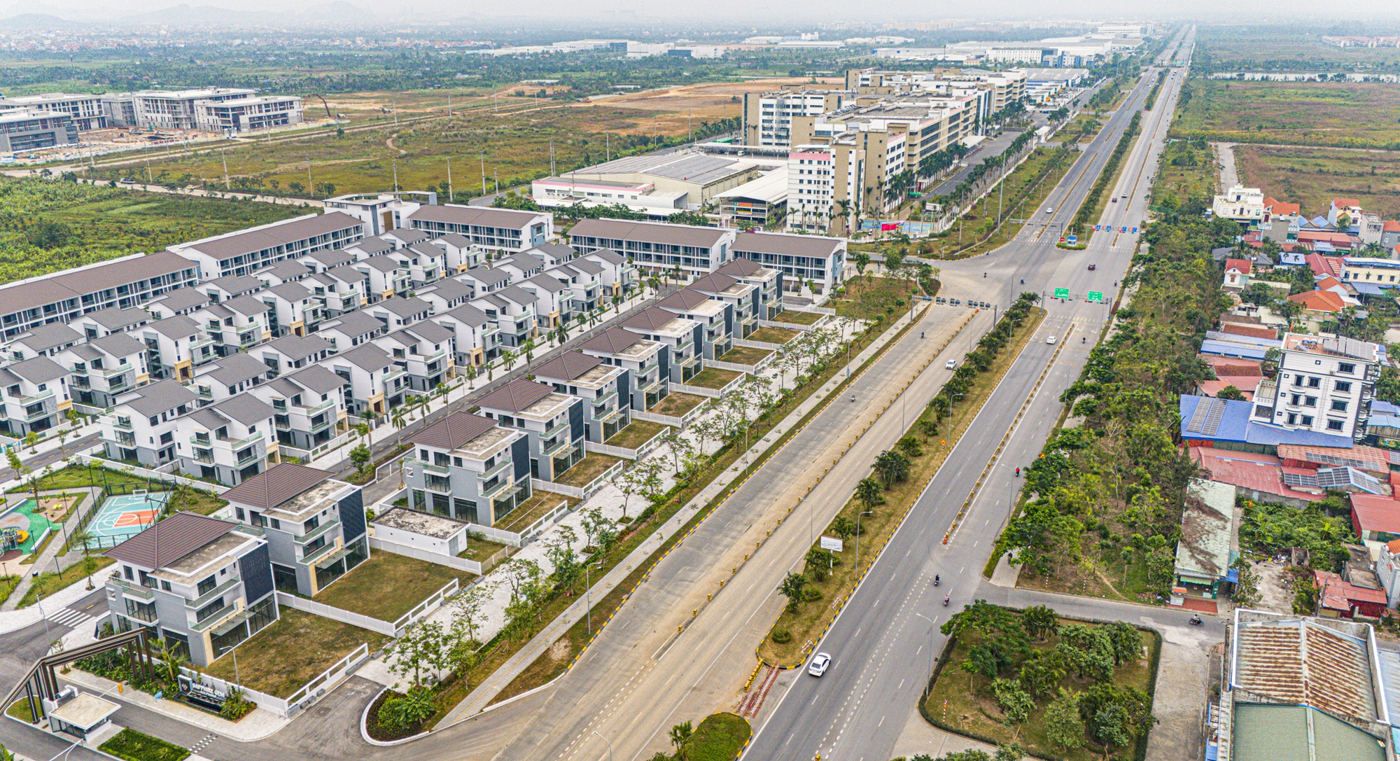 Toàn cảnh tuyến đường 12 làn xe rộng nhất Hải Phòng đang được kéo dài gấp đôi, nối khu công nghiệp một tỷ USD với trung tâm hành chính mới- Ảnh 8.