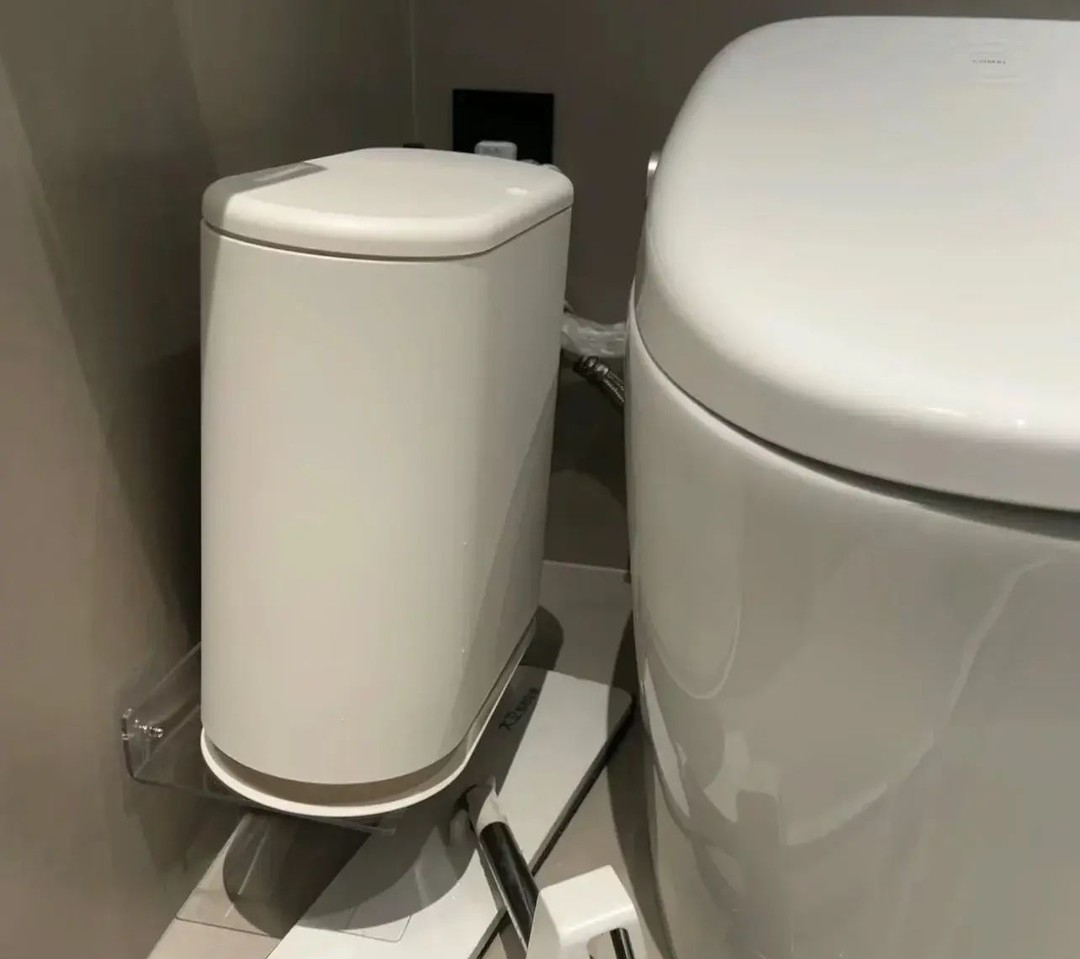 Vị trí đồ dùng trong nhà vệ sinh: 1 người đặt sai, cả nhà mắc bệnh- Ảnh 7. Vị trí đồ dùng trong nhà vệ sinh: 1 người đặt sai, cả nhà mắc bệnh- Ảnh 7.