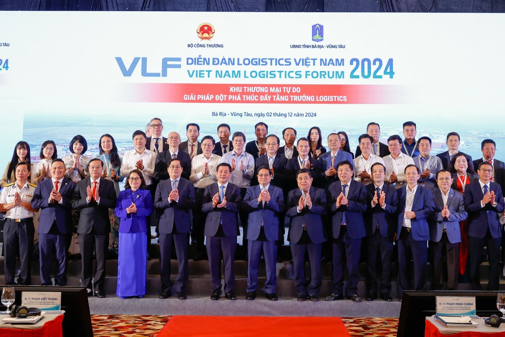 10 sự kiện Logistics Việt Nam năm 2024: Thông qua chủ trương đầu tư đường sắt cao tốc Bắc - Nam, khai trương Công viên Logistics Viettel- Ảnh 2.