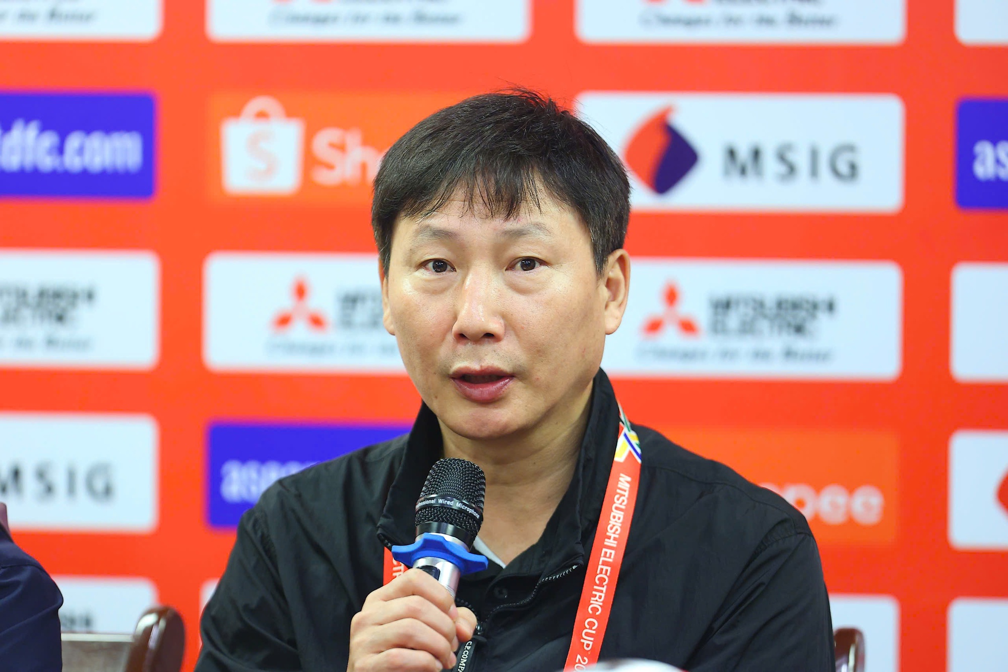 Vào chung kết AFF Cup, HLV Kim Sang-sik tuyên bố: