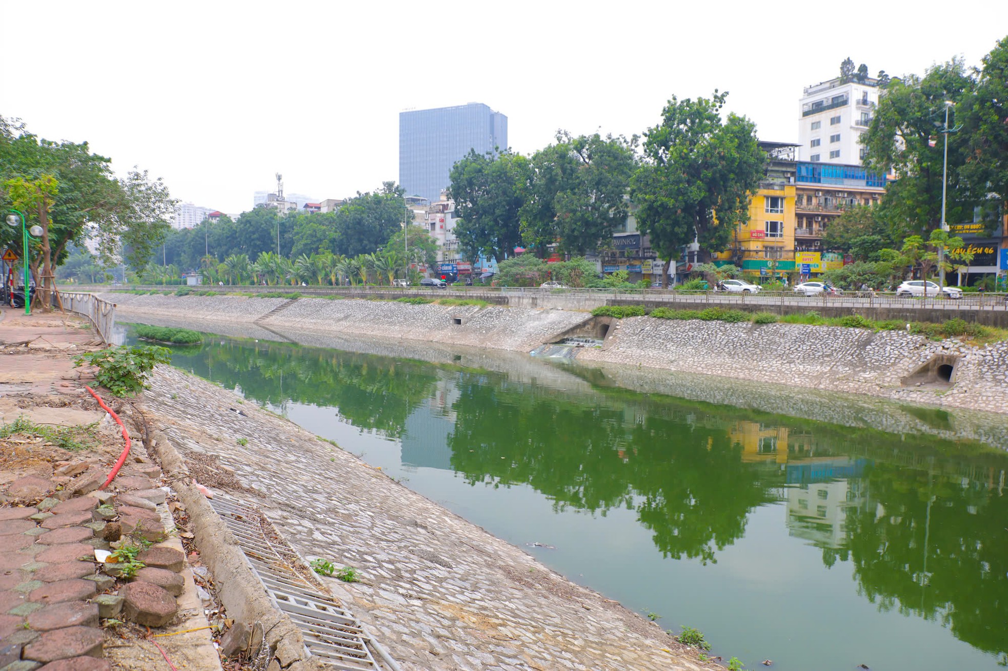 Cận cảnh nơi dự kiến lấy nước sông Hồng 'rửa sạch' sông Tô Lịch- Ảnh 13. Cận cảnh nơi dự kiến lấy nước sông Hồng 'rửa sạch' sông Tô Lịch- Ảnh 13.