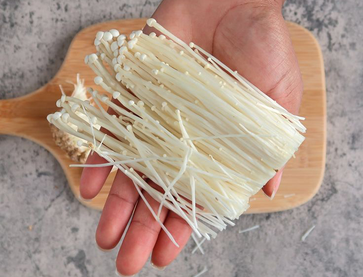 4 sai lầm khi ăn nấm kim châm phí hoài dinh dưỡng còn dễ gây bệnh tật, 3 kiểu người này tốt nhất đừng ăn- Ảnh 1. 4 sai lầm khi ăn nấm kim châm phí hoài dinh dưỡng còn dễ gây bệnh tật, 3 kiểu người này tốt nhất đừng ăn- Ảnh 1.