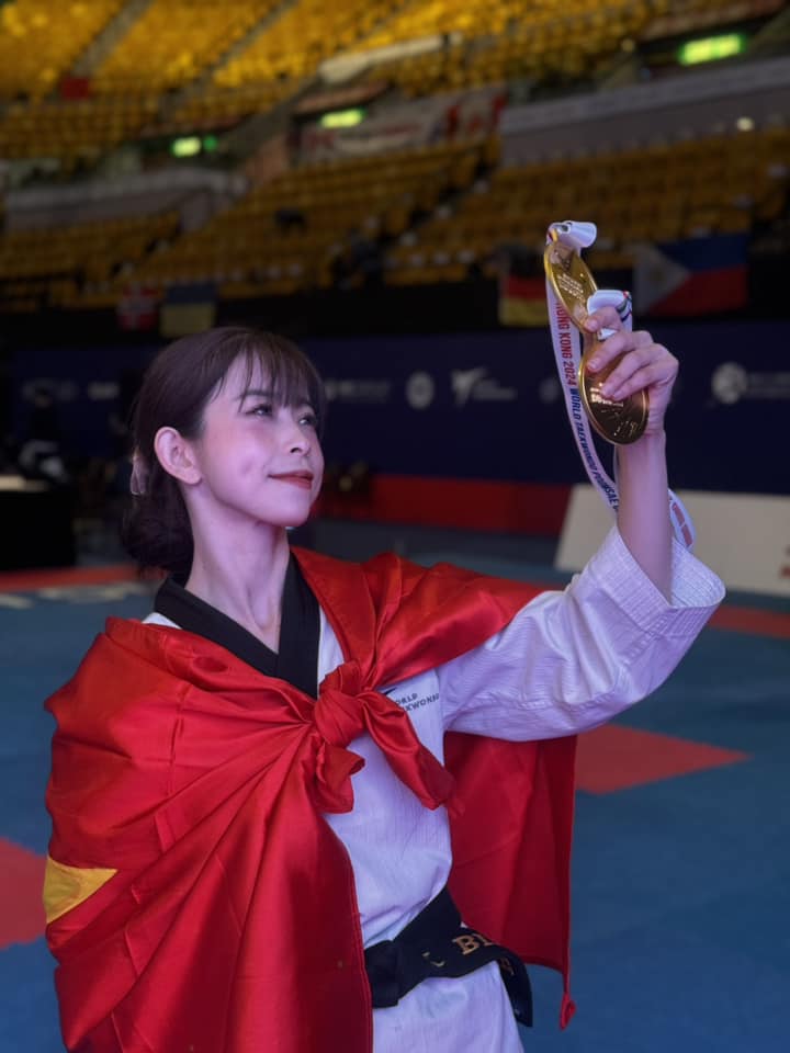 Chị đẹp Châu Tuyết Vân 2 ngày giành 2 HCV taekwondo thế giới: Đỉnh nóc, kịch trần- Ảnh 3.