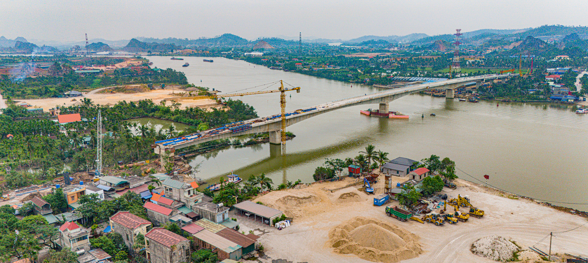 Ngắm dự án 1.300 tỷ sắp hoàn thành, nối Hải Phòng với tỉnh sẽ lên thành phố trực thuộc trung ương- Ảnh 3.