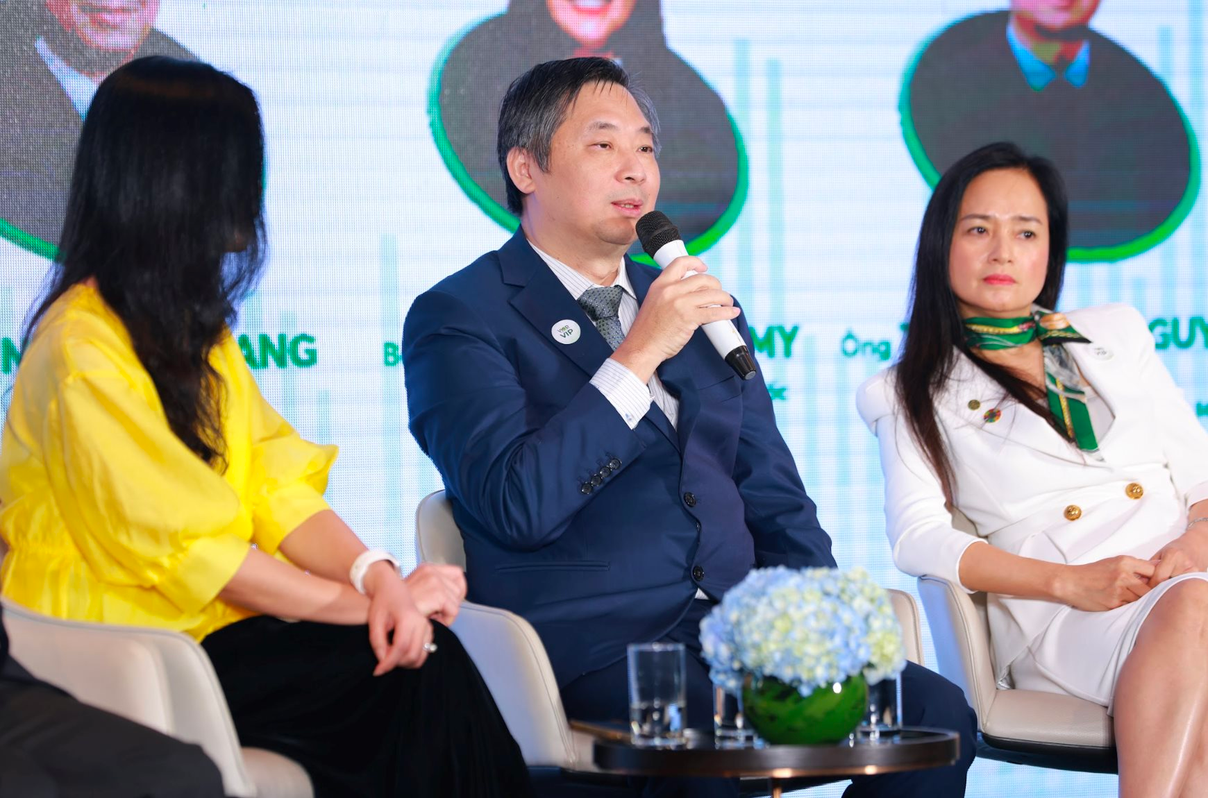 Chỉ DN quản trị tốt mới được trả giá cao 10-20%, lãnh đạo HSC, PAN Group, Deloitte… nói bí quyết “vừa giỏi vừa ngoan” khi Việt Nam đang ở dưới mức trung bình về quản trị công ty- Ảnh 1.