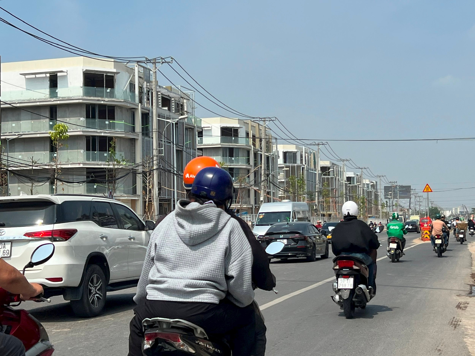 Liên tục thay đổi và thích nghi, cơn khát nhà ở vừa túi tiền sẽ được “giải toả” vào năm 2024? - Ảnh 2.