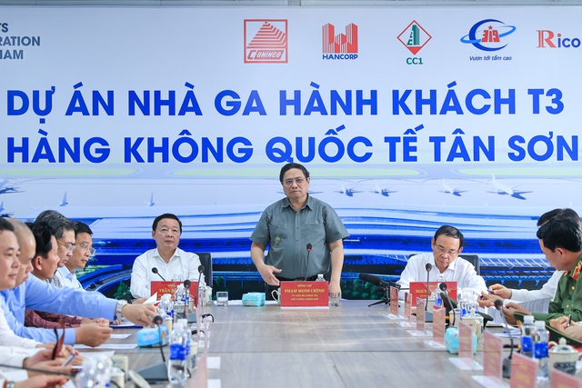 Thủ tướng: Phấn đấu hoàn thành ga T3 Tân Sơn Nhất đúng dịp 50 năm giải phóng miền Nam - Ảnh 6. Thủ tướng: Phấn đấu hoàn thành ga T3 Tân Sơn Nhất đúng dịp 50 năm giải phóng miền Nam - Ảnh 6.
