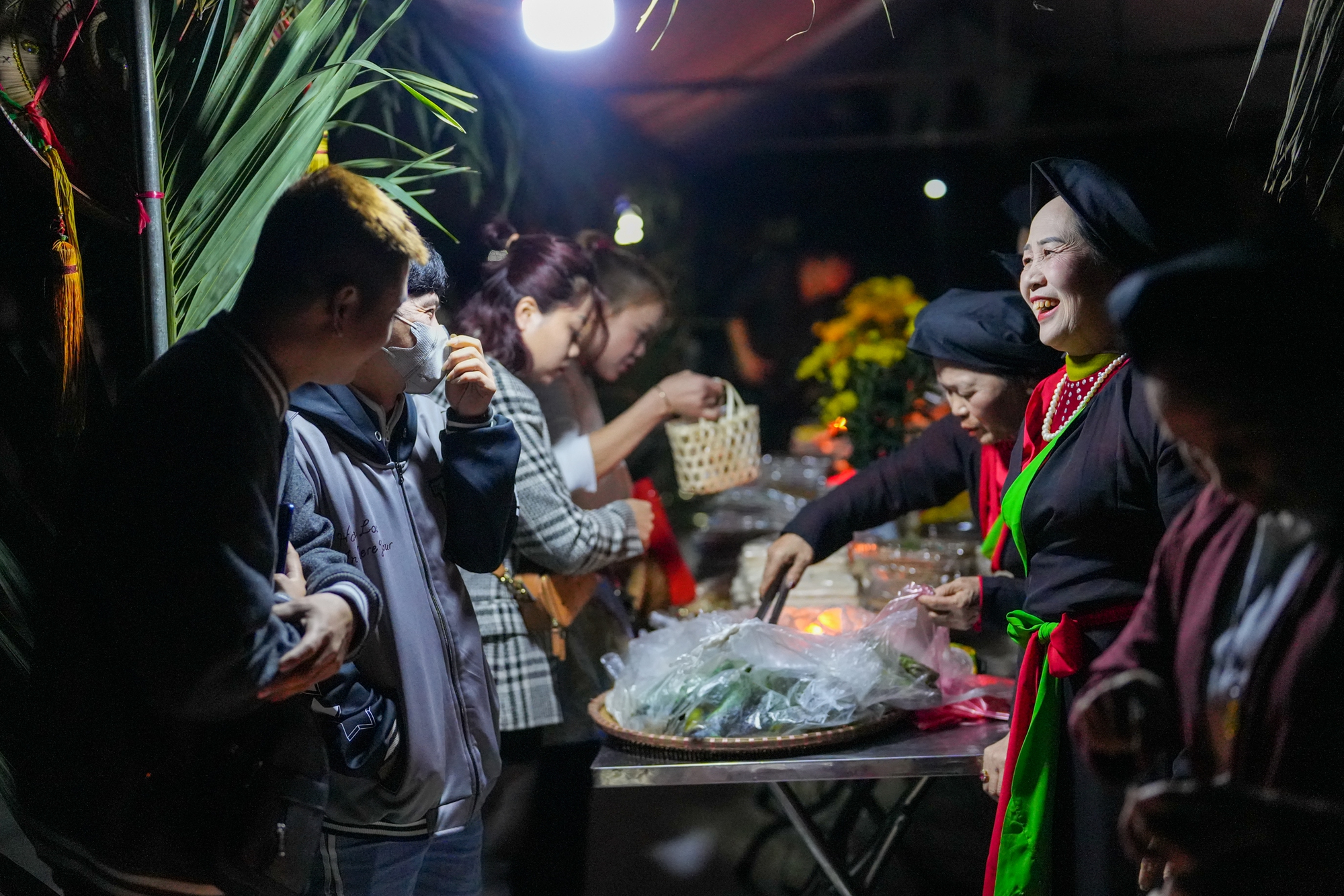 Ảnh: Phiên chợ Âm Dương &quot;mua may, bán rủi&quot; độc đáo nhất đất Bắc, mỗi năm chỉ mở một lần - Ảnh 8.