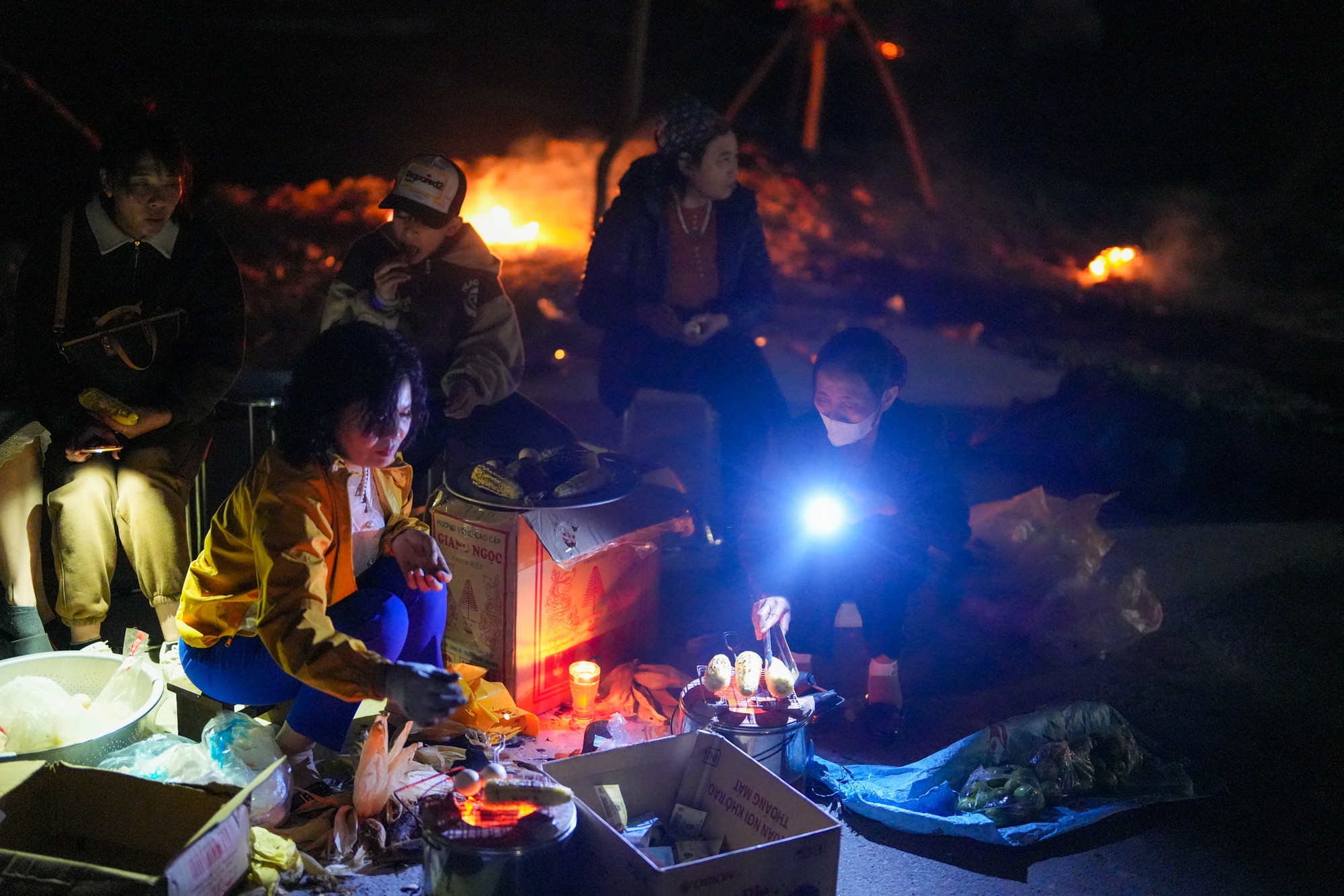 Ảnh: Phiên chợ Âm Dương &quot;mua may, bán rủi&quot; độc đáo nhất đất Bắc, mỗi năm chỉ mở một lần - Ảnh 5.