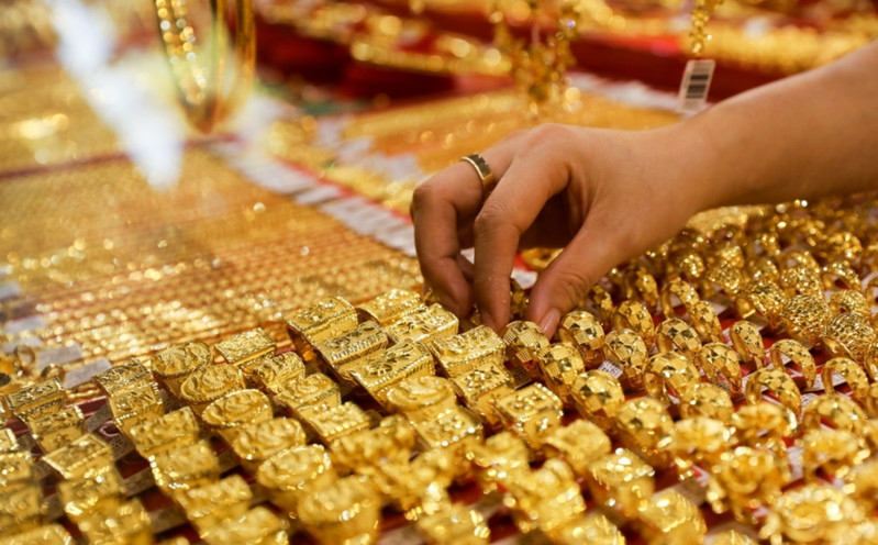 Thời bố mẹ ông bà tích vàng mua nhà mua xe, chúng ta bây giờ “chê” lãi thấp, càng né mua ngày vía Thần Tài- Ảnh 1. Thời bố mẹ ông bà tích vàng mua nhà mua xe, chúng ta bây giờ “chê” lãi thấp, càng né mua ngày vía Thần Tài- Ảnh 1.