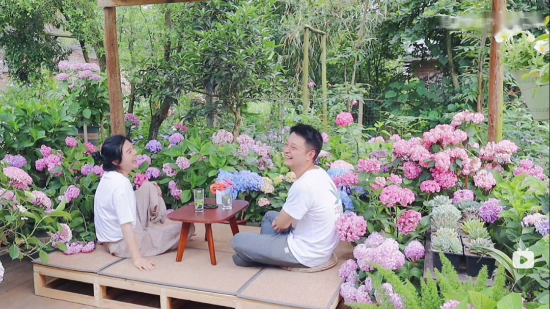 Rời bỏ thành phố, cặp vợ chồng về quê thuê 1 căn nhà cũ và cải tạo lại, sống một cách thảnh thơi- Ảnh 10. Rời bỏ thành phố, cặp vợ chồng về quê thuê 1 căn nhà cũ và cải tạo lại, sống một cách thảnh thơi- Ảnh 10.