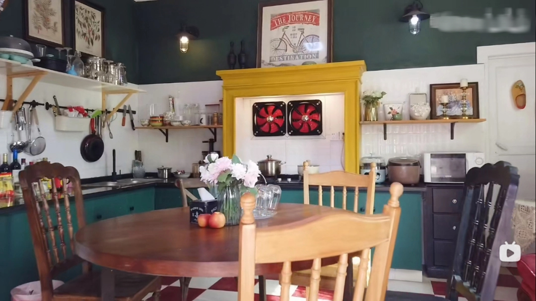 Rời bỏ thành phố, cặp vợ chồng về quê thuê 1 căn nhà cũ và cải tạo lại, sống một cách thảnh thơi- Ảnh 6. Rời bỏ thành phố, cặp vợ chồng về quê thuê 1 căn nhà cũ và cải tạo lại, sống một cách thảnh thơi- Ảnh 6.