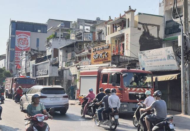 Cháy nhà ở TPHCM lúc rạng sáng, 4 người tử vong - Ảnh 3.