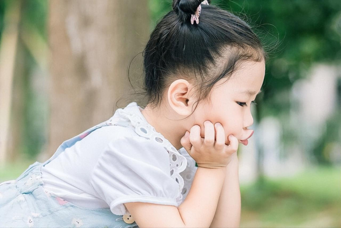 Trẻ IQ cao lúc nhỏ thường có 5 "tật xấu" này, chuyên gia tâm lý nói: Cha mẹ cứ kệ con! - Ảnh 1. Trẻ IQ cao lúc nhỏ thường có 5 "tật xấu" này, chuyên gia tâm lý nói: Cha mẹ cứ kệ con! - Ảnh 1.