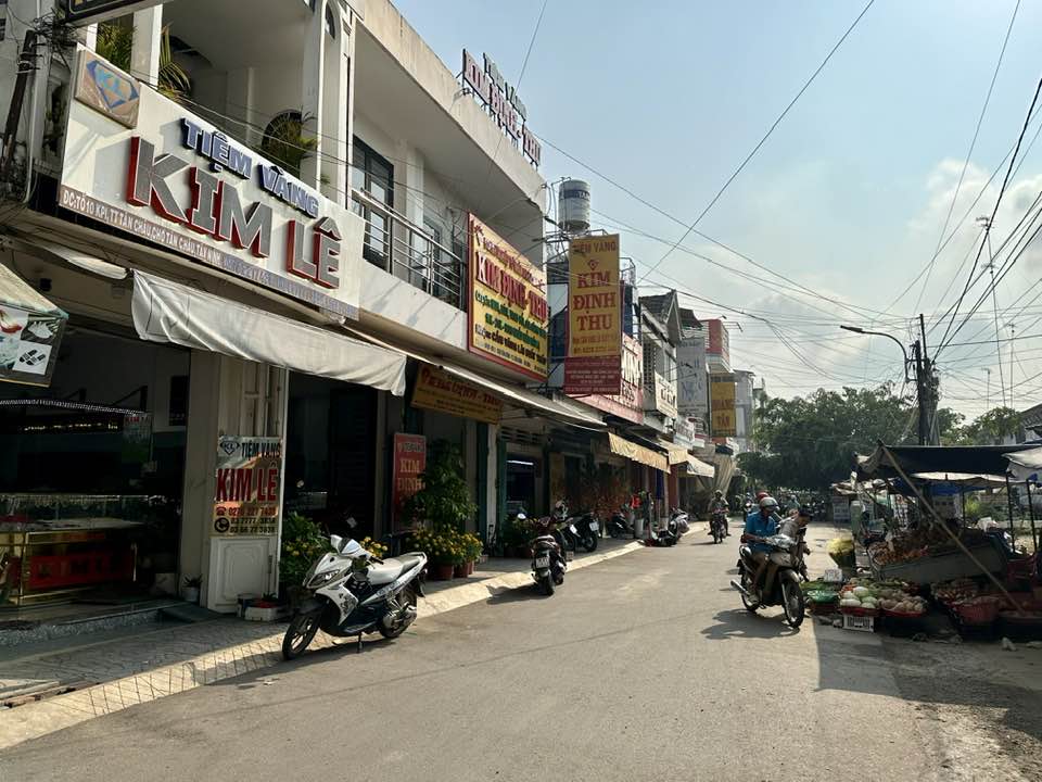 Lượng khách tăng gấp 5 lần, chủ tiệm nói Lượng khách tăng gấp 5 lần, chủ tiệm nói