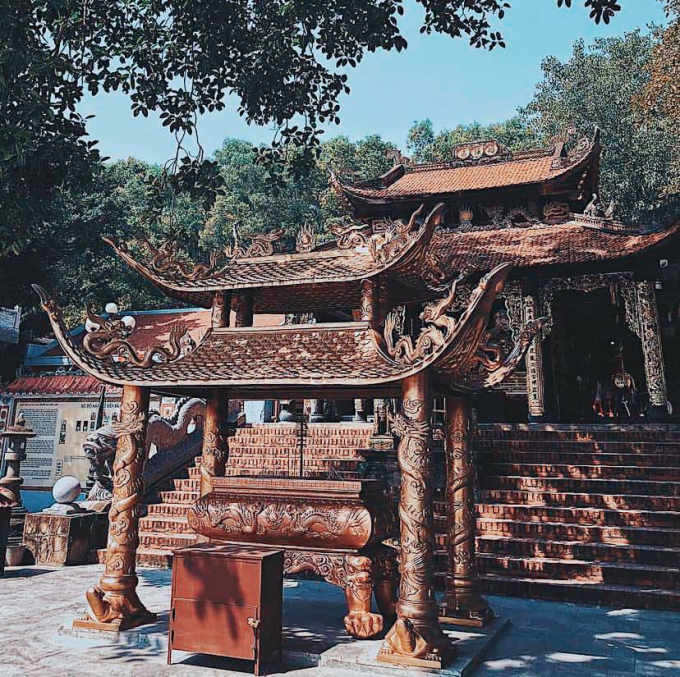 Sự thật về ngôi đền thờ "Thần Tài của người Việt" - địa chỉ "vay tiền uy tín" nhất miền Bắc khai hội hôm nay mùng 10 tháng Giêng - Ảnh 3. Sự thật về ngôi đền thờ "Thần Tài của người Việt" - địa chỉ "vay tiền uy tín" nhất miền Bắc khai hội hôm nay mùng 10 tháng Giêng - Ảnh 3.