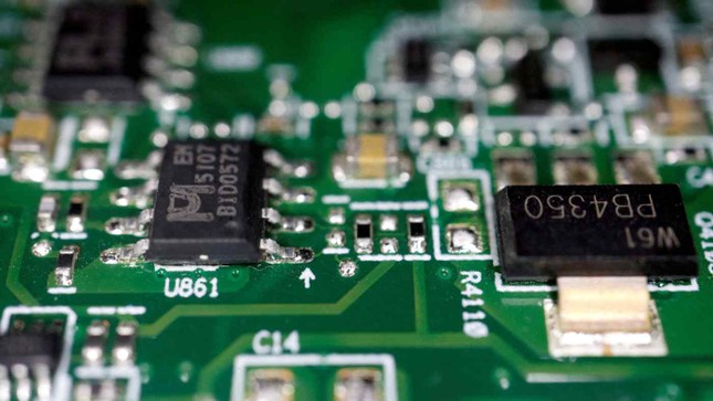 Hàng triệu USD từ Mỹ sắp 'đổ' vào Việt Nam đầu tư sản xuất chip - Ảnh 1. Hàng triệu USD từ Mỹ sắp 'đổ' vào Việt Nam đầu tư sản xuất chip - Ảnh 1.