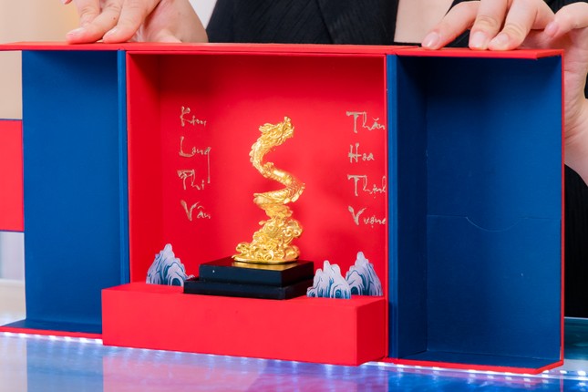 Vé xổ số 39 - 79 'cháy hàng' ngày vía Thần tài - Ảnh 11. Vé xổ số 39 - 79 'cháy hàng' ngày vía Thần tài - Ảnh 11.