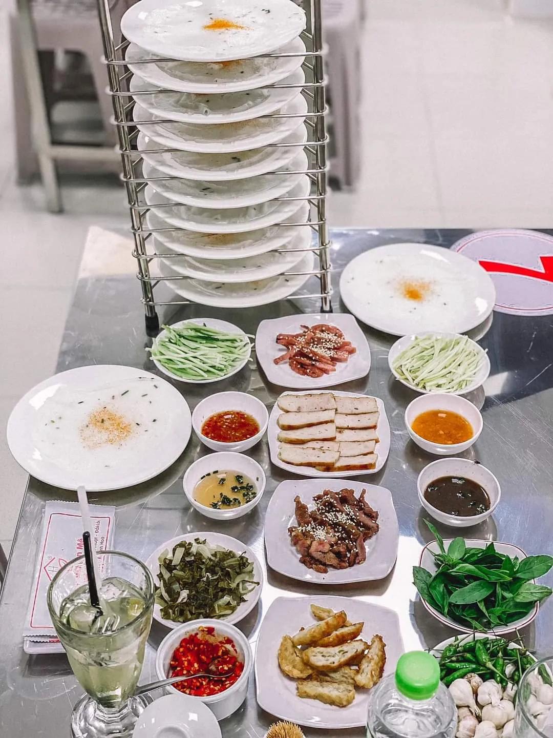 Khách Tây tâm đắc một món ăn bình dân của người Tây Nguyên, nhận xét &quot;là độc nhất ở Việt Nam&quot;- Ảnh 2.