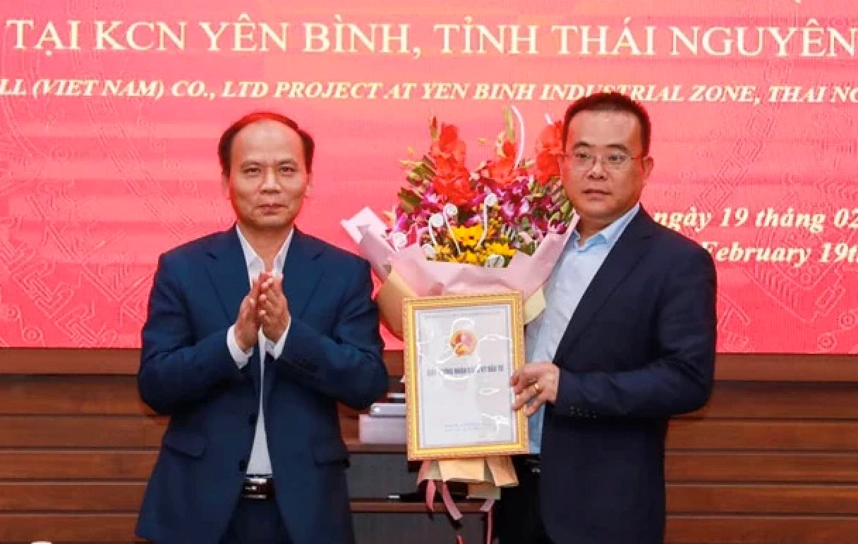 Doanh thu 1,2 tỷ USD nhờ làm pin điện mặt trời ở Việt Nam, 1 DN Trung Quốc sắp rót tiếp 454 triệu USD đầu tư dự án thứ 3 tại Thái Nguyên - Ảnh 2. Doanh thu 1,2 tỷ USD nhờ làm pin điện mặt trời ở Việt Nam, 1 DN Trung Quốc sắp rót tiếp 454 triệu USD đầu tư dự án thứ 3 tại Thái Nguyên - Ảnh 2.