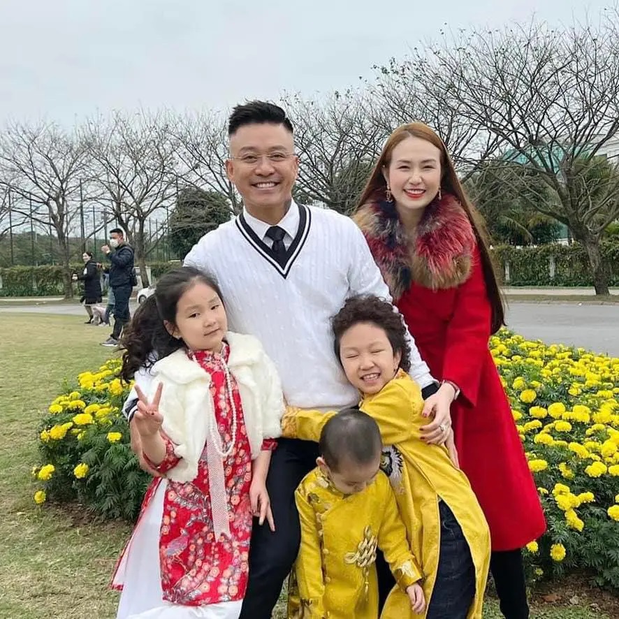 Chàng công tử trong phim "Đào, phở và piano": Chia sẻ về cuộc sống thường ngày mà ai cũng khen hết lời cách dạy con- Ảnh 2. Chàng công tử trong phim "Đào, phở và piano": Chia sẻ về cuộc sống thường ngày mà ai cũng khen hết lời cách dạy con- Ảnh 2.