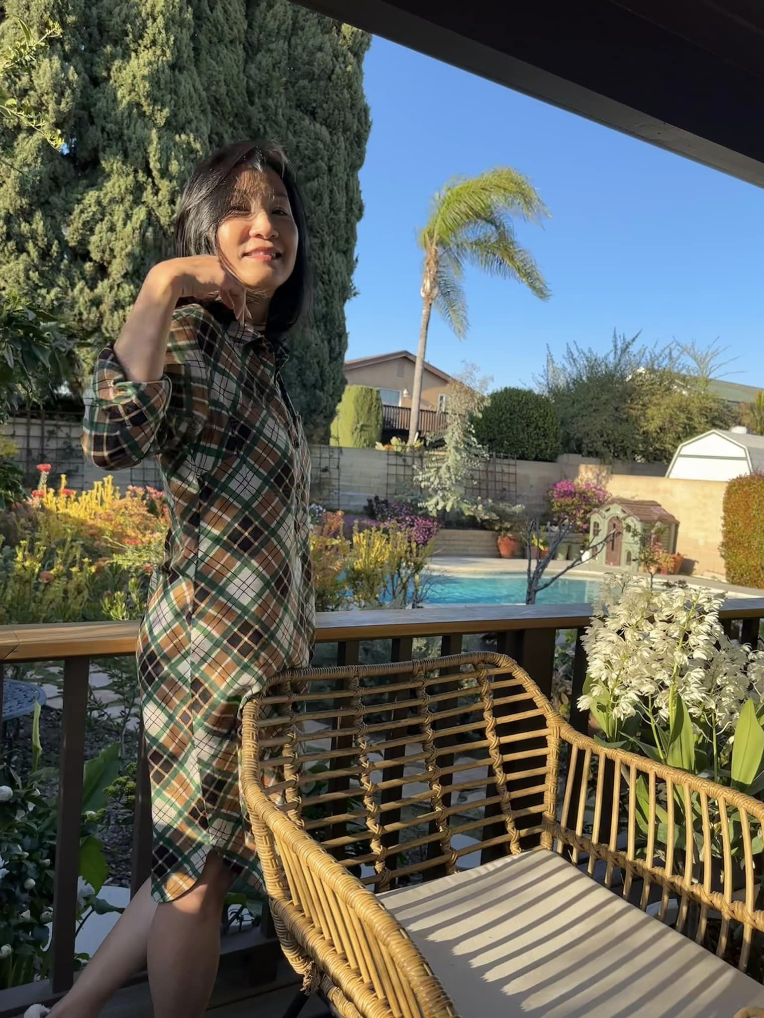 ''Phú bà'' phim Mai sở hữu khu vườn cổ tích ở Mỹ: Hoa trái nhiều vô kể, mùa xuân cây mọc che hết lối đi- Ảnh 21. ''Phú bà'' phim Mai sở hữu khu vườn cổ tích ở Mỹ: Hoa trái nhiều vô kể, mùa xuân cây mọc che hết lối đi- Ảnh 21.