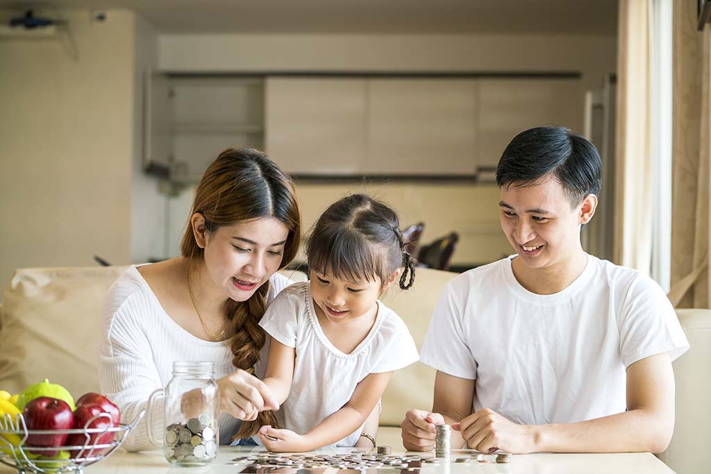 Dù nghèo đến đâu cha mẹ cũng đừng tiếc tiêu 3 loại tiền này: Tương lai con rộng mở, dễ thành công xuất chúng- Ảnh 1. Dù nghèo đến đâu cha mẹ cũng đừng tiếc tiêu 3 loại tiền này: Tương lai con rộng mở, dễ thành công xuất chúng- Ảnh 1.