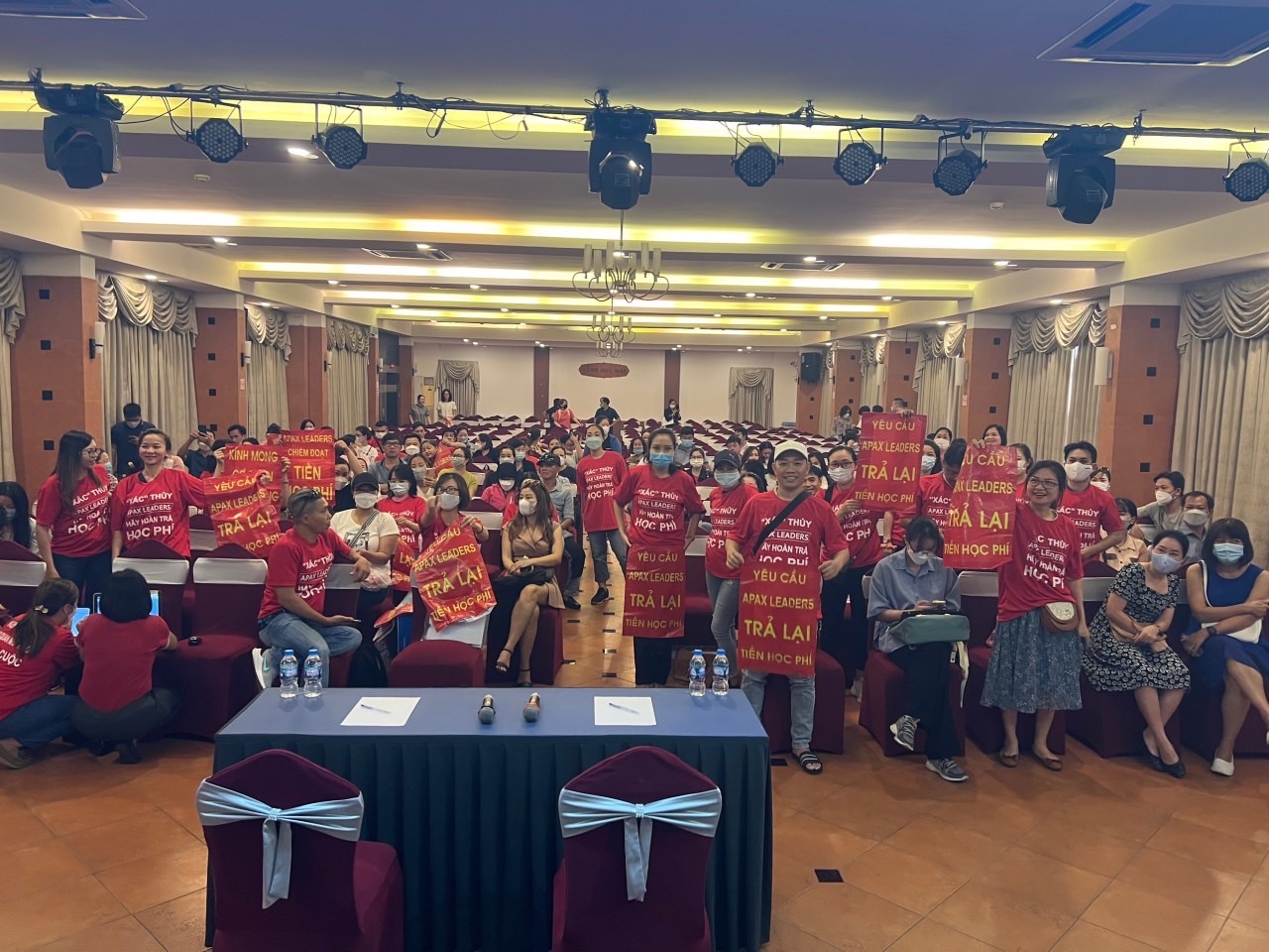 TP HCM: Chưa cho phép 39 Trung tâm Anh ngữ Apax Leaders hoạt động trở lại- Ảnh 2. TP HCM: Chưa cho phép 39 Trung tâm Anh ngữ Apax Leaders hoạt động trở lại- Ảnh 2.