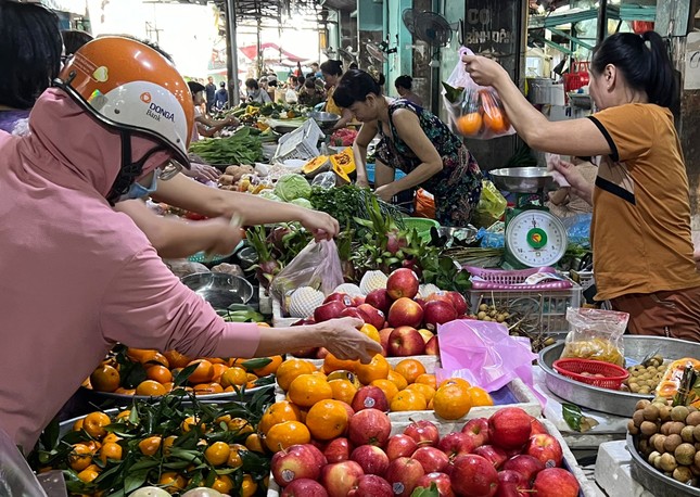 Rau trái rẻ bất ngờ dịp rằm tháng Giêng - Ảnh 2. Rau trái rẻ bất ngờ dịp rằm tháng Giêng - Ảnh 2.