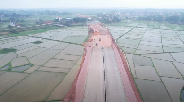 Tỉnh miền núi phía Bắc định hướng lên TP trực thuộc TW: Điểm loạt dự án cầu đường, vành đai... hơn 14.000 tỷ đồng tạo 'sức bật' cho kinh tế - Ảnh 1. Tỉnh miền núi phía Bắc định hướng lên TP trực thuộc TW: Điểm loạt dự án cầu đường, vành đai... hơn 14.000 tỷ đồng tạo 'sức bật' cho kinh tế - Ảnh 1.