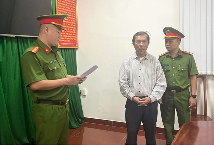 Bà Phương Hằng sẽ vắng mặt trong phiên tòa xét xử bà Hàn Ni ngày mai?- Ảnh 2.