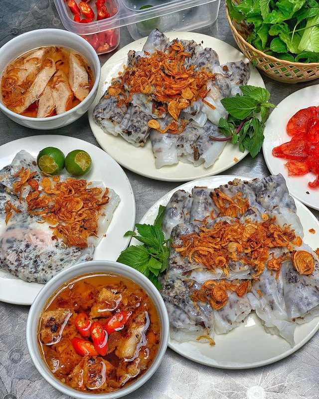 Khách Tây khen ngợi hương vị của một món bình dân bán đầy vỉa hè Việt Nam, nhận xét: Khách Tây khen ngợi hương vị của một món bình dân bán đầy vỉa hè Việt Nam, nhận xét: