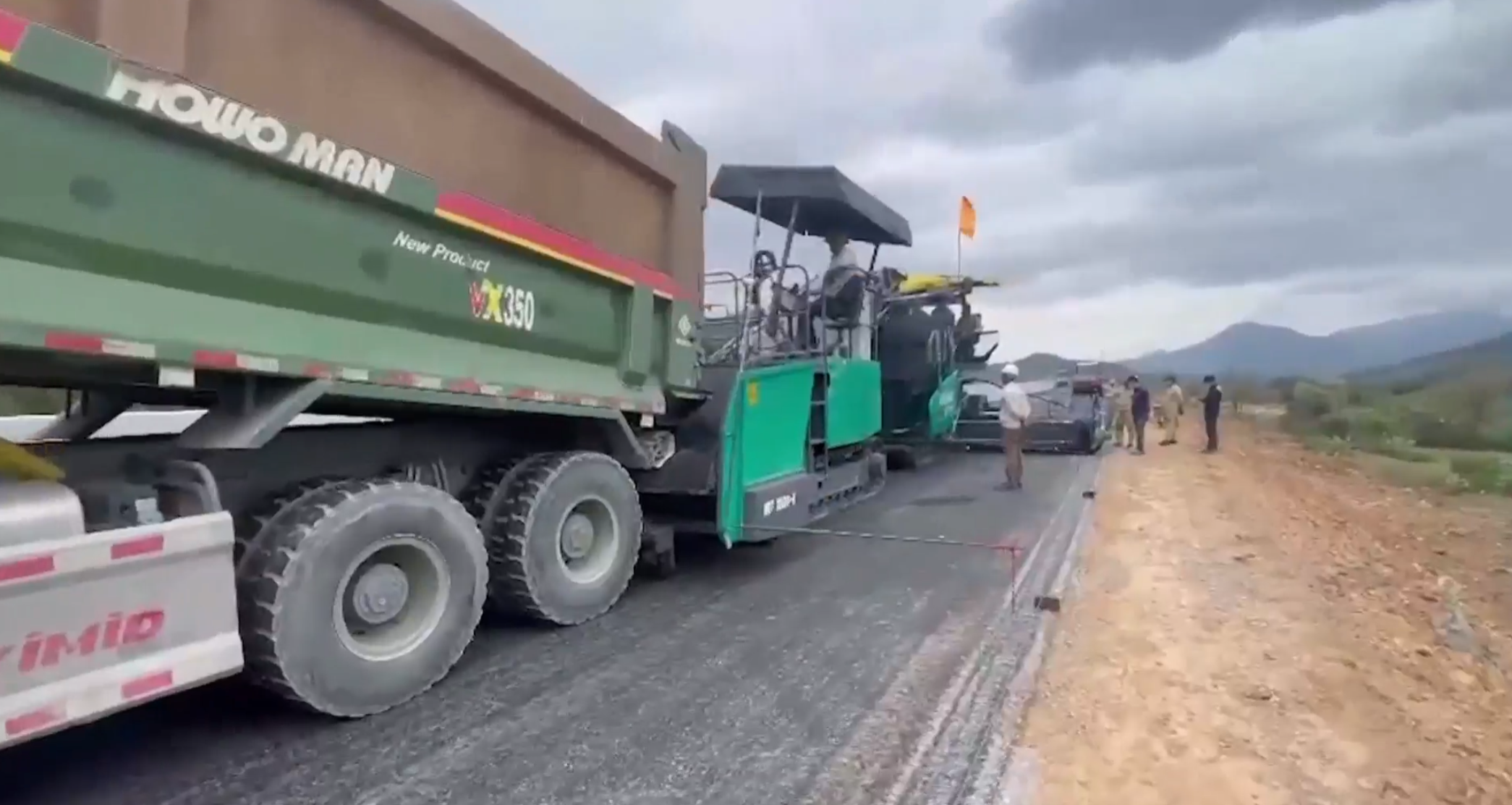 Tập đoàn Sơn Hải tiết lộ bí quyết làm đường 'ngon lành' hơn các doanh nghiệp xây dựng khác - Ảnh 1. Tập đoàn Sơn Hải tiết lộ bí quyết làm đường 'ngon lành' hơn các doanh nghiệp xây dựng khác - Ảnh 1.