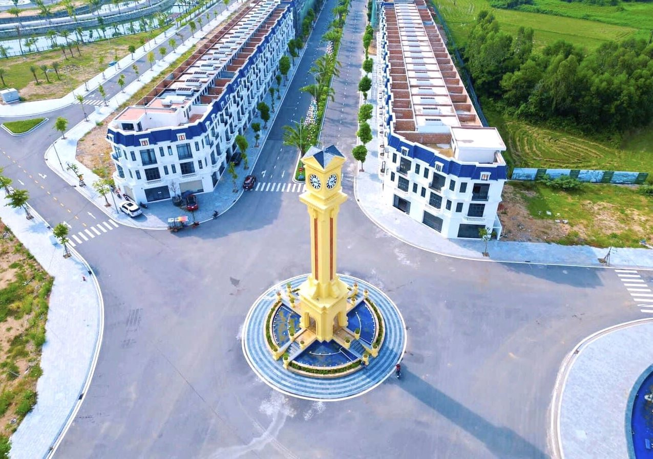 photo-1707190146063 photo-1707190146063