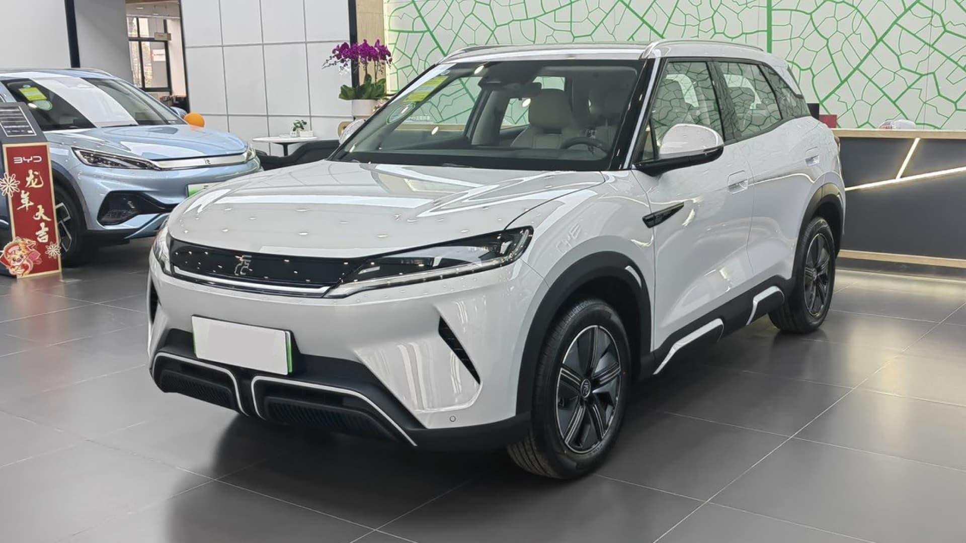 SUV điện siêu rẻ của BYD về đại lý, giá khoảng 324 triệu đồng - Ảnh 2. SUV điện siêu rẻ của BYD về đại lý, giá khoảng 324 triệu đồng - Ảnh 2.