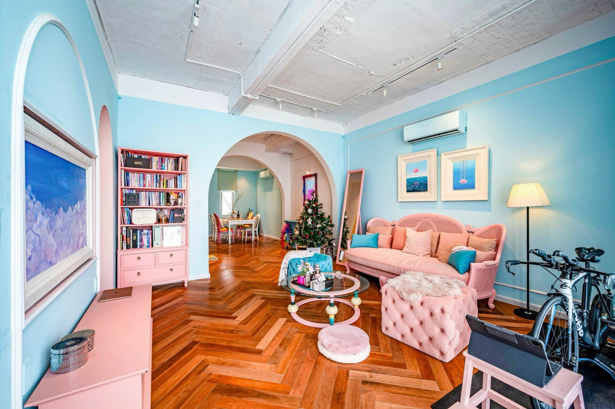 "Tổng tài" Thủy Top kết năm bằng căn nhà mới toanh, decor xinh như nơi sống của búp bê Barbie- Ảnh 3.